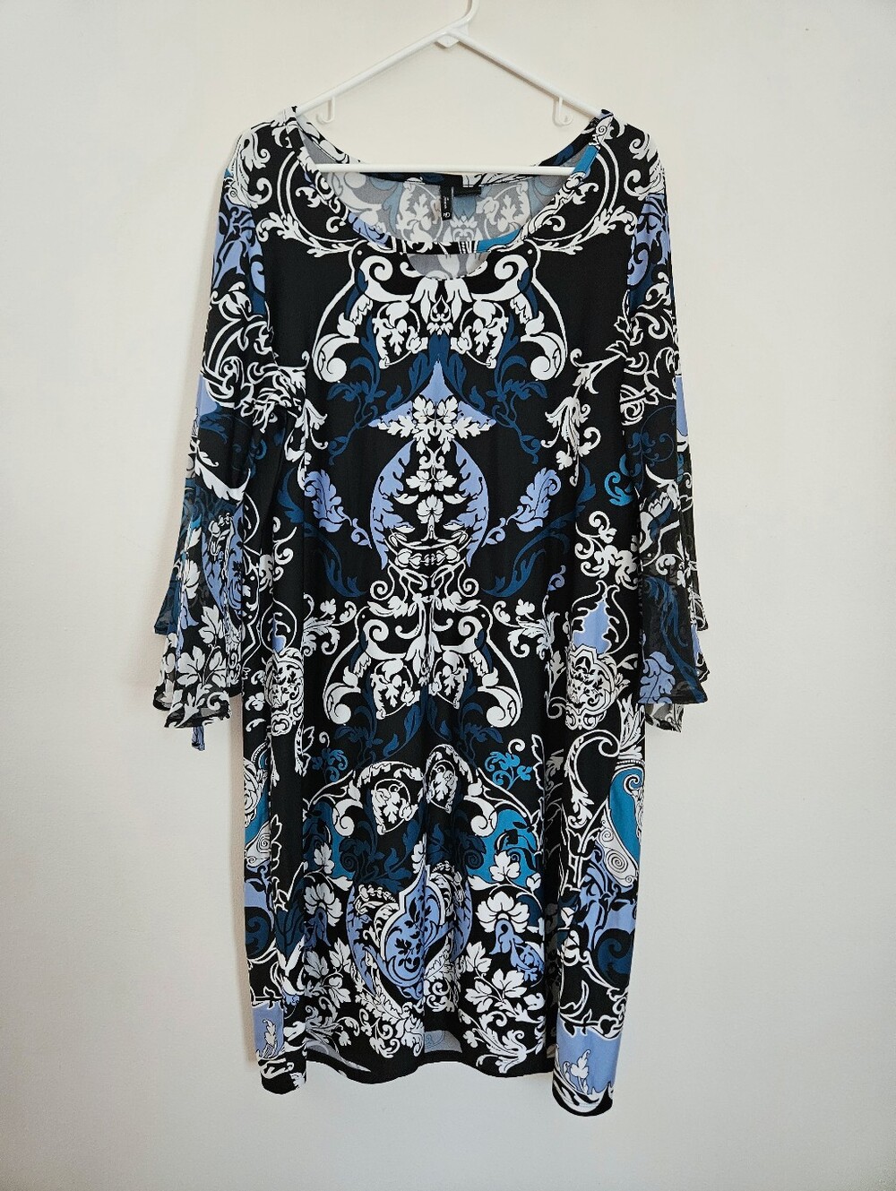 EUC New Directions Blue Paisley on Black Shift Dress w/ Sheer Bell Sleeves: 1X